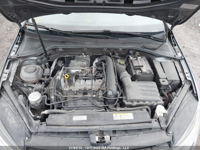 3VWG57AU7LM013921 Volkswagen Golf