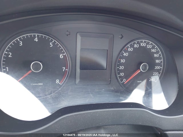3VW2K7AJ3EM308090 Volkswagen 2014