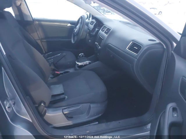 3VW2K7AJ3EM308090 Volkswagen 2014
