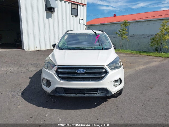 1FMCU9G94HUA66402 Ford 2017