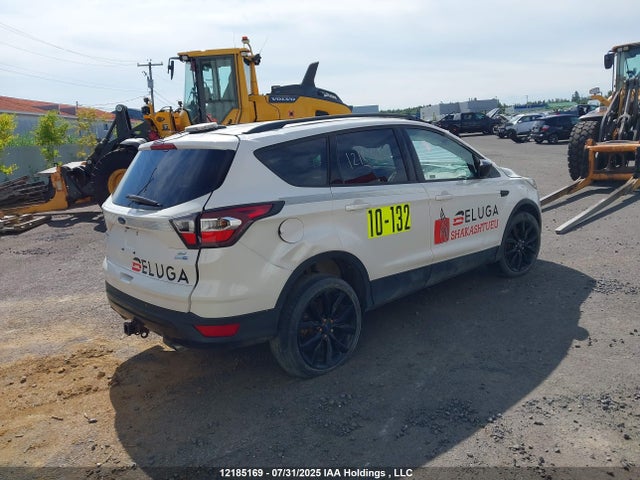 1FMCU9G94HUA66402 Ford 2017