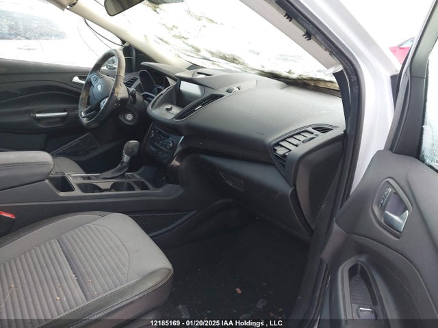 1FMCU9G94HUA66402 Ford 2017