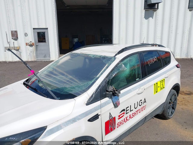 1FMCU9G94HUA66402 Ford 2017