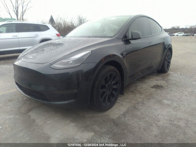 7SAYGDEE5RF048802 Tesla Model Y