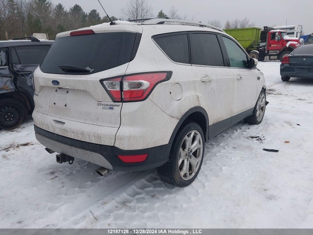 1FMCU9J9XHUE78168 Ford Escape Titanium