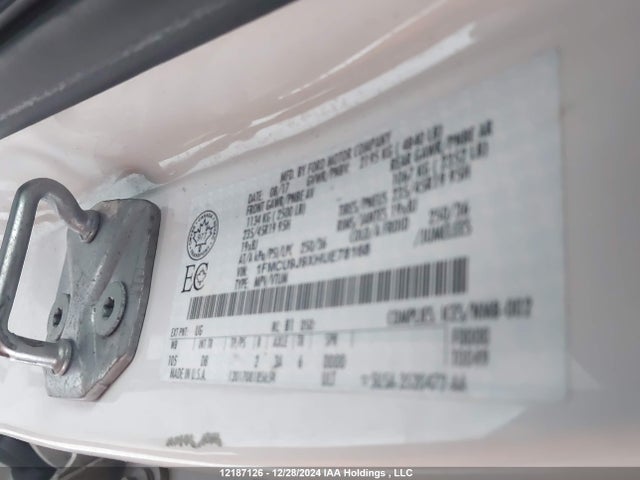 1FMCU9J9XHUE78168 Ford Escape Titanium