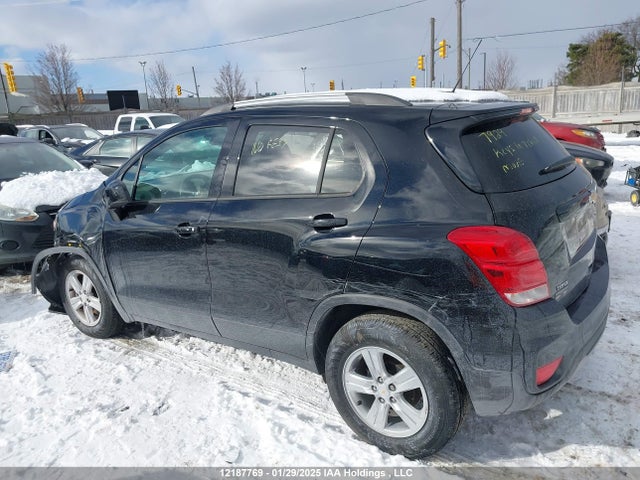 KL7CJLSM6NB548332 Chevrolet Trax