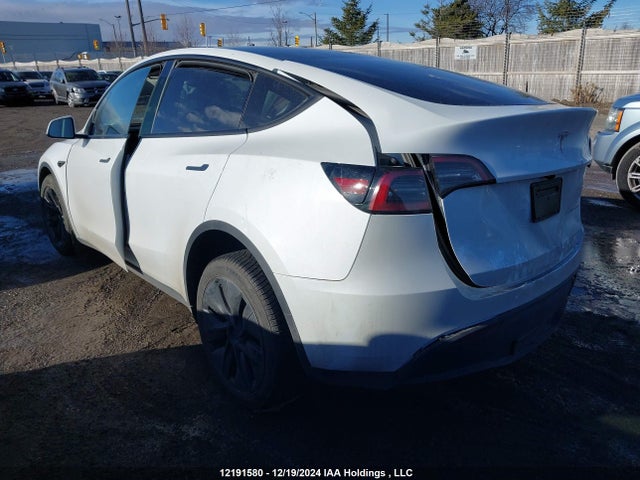 7SAYGDEE0RF213607 Tesla 2024