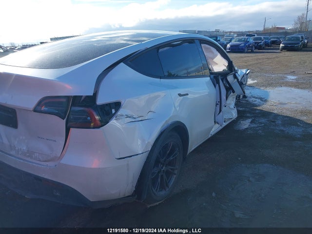 7SAYGDEE0RF213607 Tesla 2024