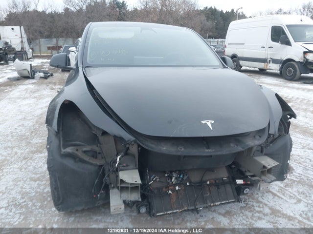 7SAYGDEE1NF511111 Tesla Model Y