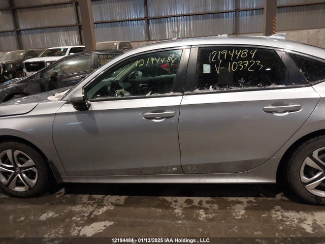 Honda Civic 2022 2HGFE2F39NH103723 Image 15