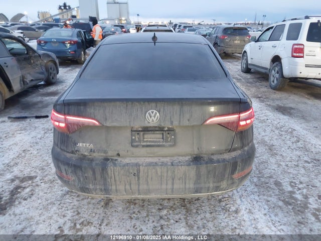 3VWE57BU0KM037725 Volkswagen 1.8 tsi