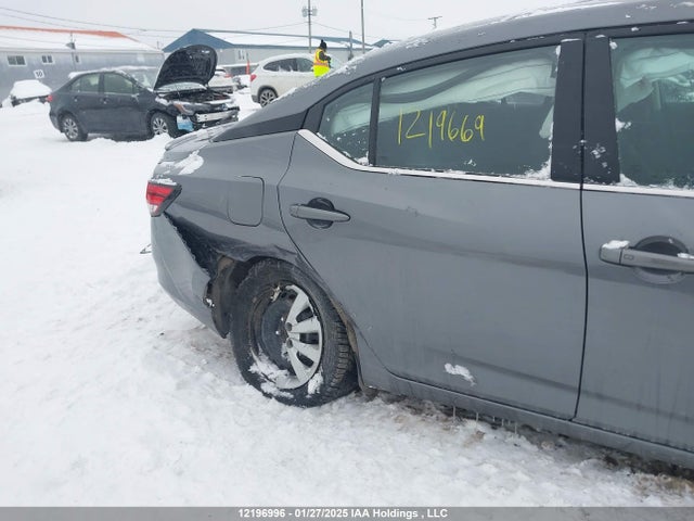 3N1AB8CV3NY264401 Nissan Sentra