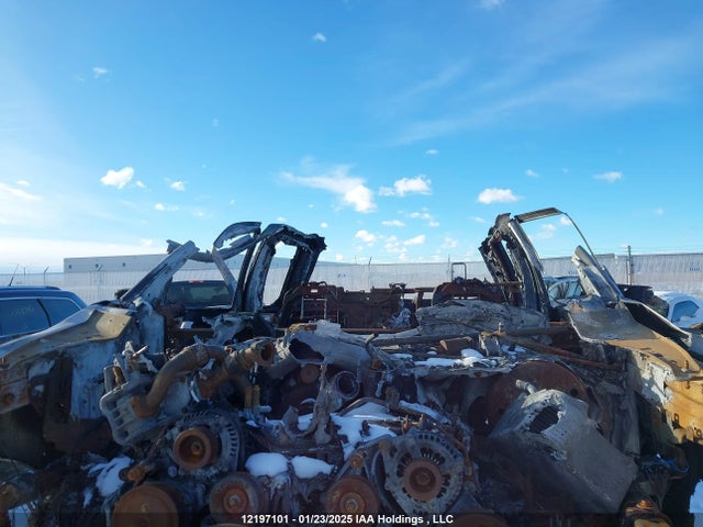 1FT8W3BT6NEF43213 Ford F350