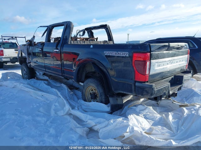 1FT8W3BT6NEF43213 Ford F350