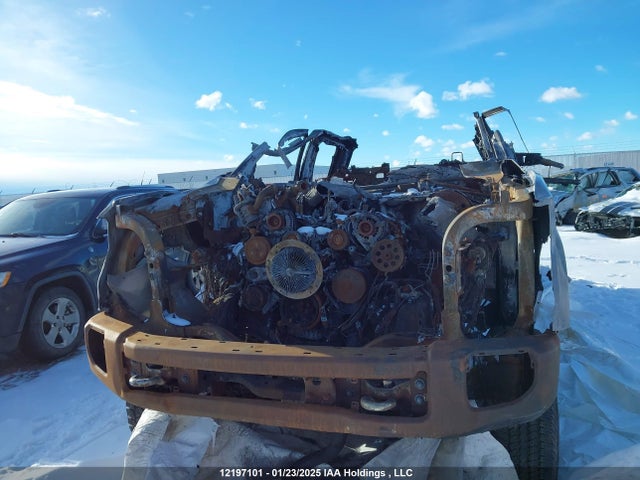 1FT8W3BT6NEF43213 Ford F350