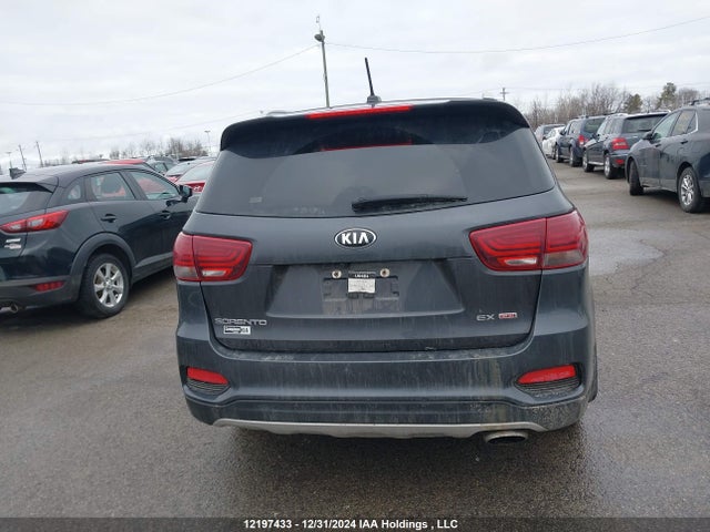 5XYPHDA39KG482908 KIA Sorento