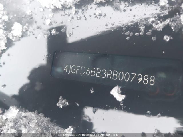 4JGFD6BB3RB007988 Mercedes-Benz m256