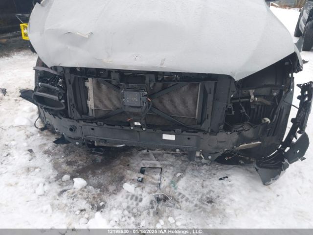4JGFD6BB3RB007988 Mercedes-Benz m256