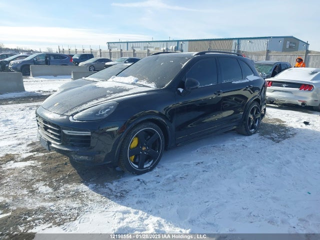 Porsche Cayenne 2016 WP1AC2A25GLA86128 Image 2