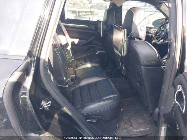 Porsche Cayenne 2016 WP1AC2A25GLA86128 Image 8