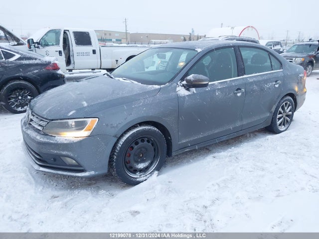 3VWDA7AJ1FM227800 Volkswagen 2015
