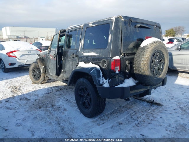 1C4BJWDGXJL913784 Jeep Wrangler Unlimited Sport