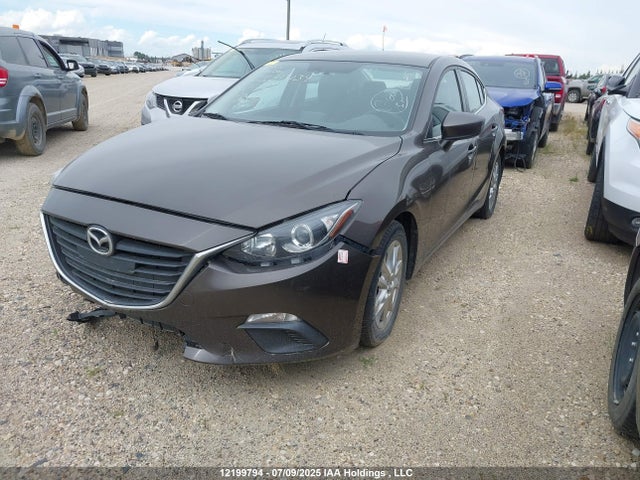 3MZBM1V74FM213139 Mazda pe