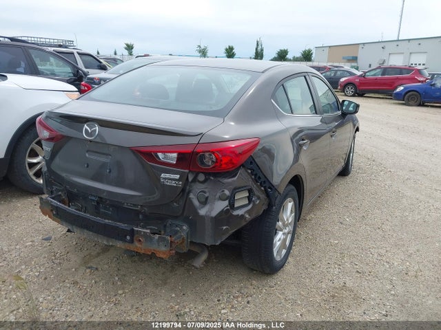 3MZBM1V74FM213139 Mazda pe