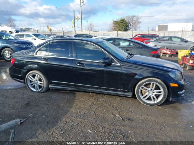 WDDGF8AB5EG209055 Mercedes-Benz C 300 4matic