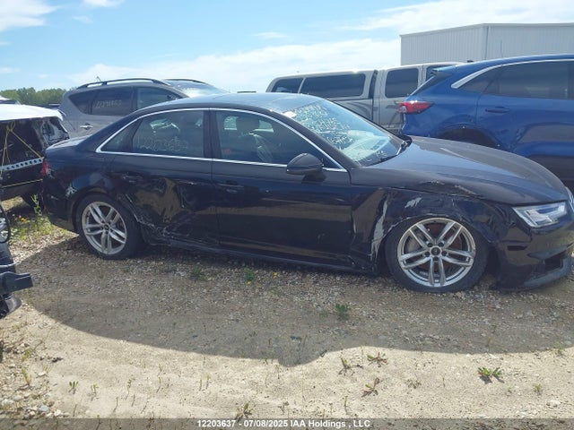 WAUCNAF48JN004765 Audi A4