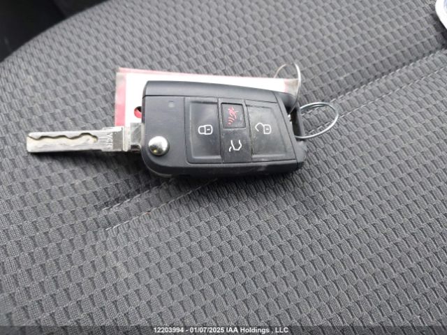 3VWG57AU3KM032822 Volkswagen Golf