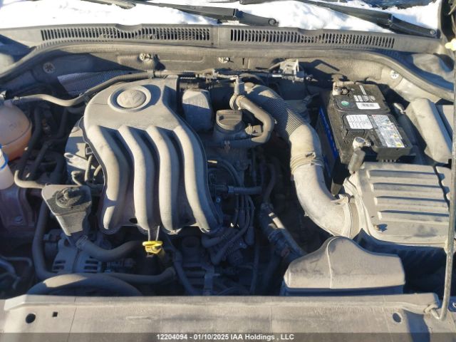 3VW2K7AJ1EM364979 Volkswagen 2014