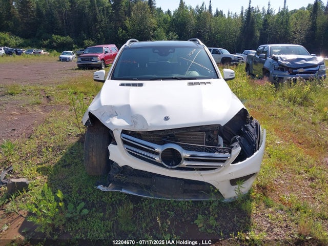 4JGDA5GB4HA983785 Mercedes-Benz m276