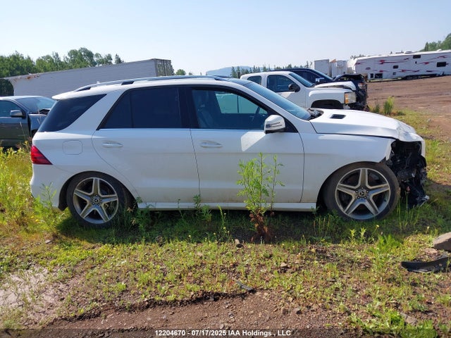 4JGDA5GB4HA983785 Mercedes-Benz m276