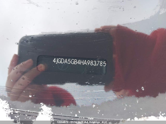 4JGDA5GB4HA983785 Mercedes-Benz m276