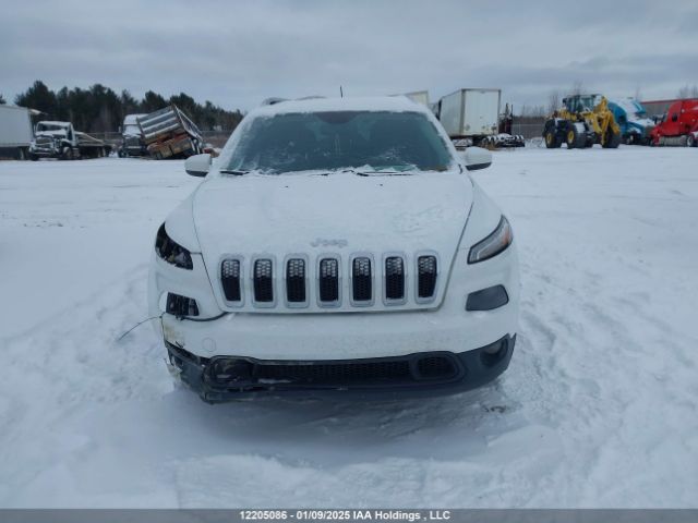 1C4PJLCS9EW122533 Jeep Cherokee