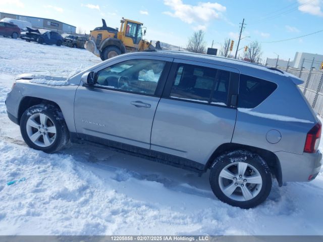 1C4NJCAB3GD736048 Jeep 2016