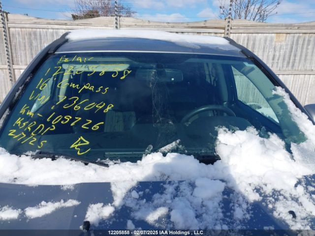 1C4NJCAB3GD736048 Jeep 2016