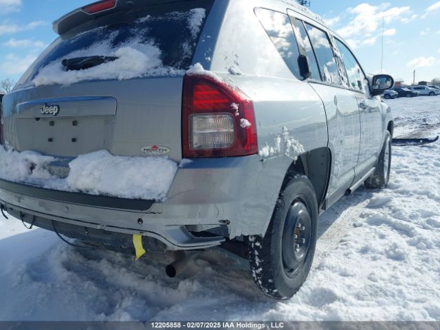 1C4NJCAB3GD736048 Jeep 2016