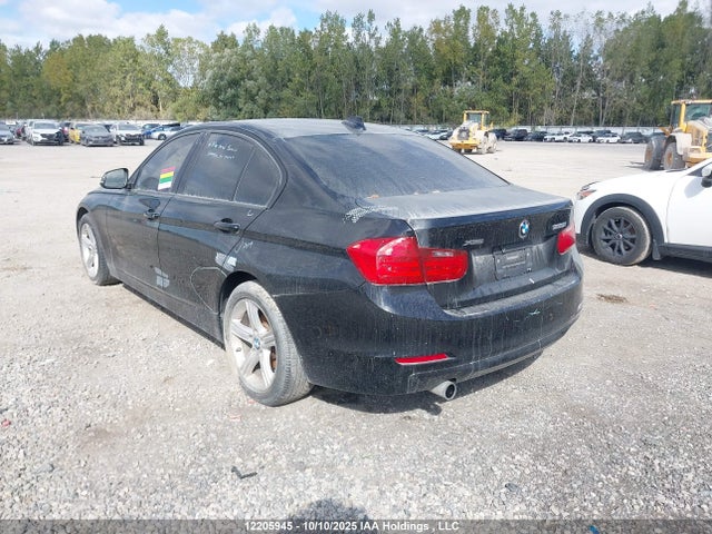 WBA3C3G51FNT53220 BMW 320i