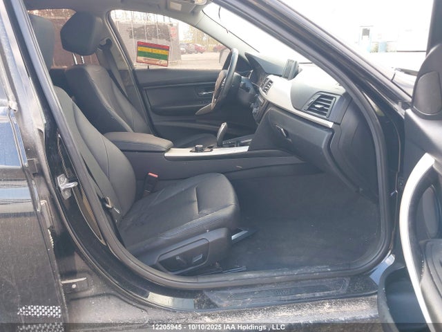 WBA3C3G51FNT53220 BMW 320i