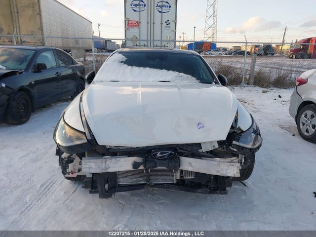 5NPEJ4J25NH144650 Hyundai Sonata Sport 1.6t 4dr