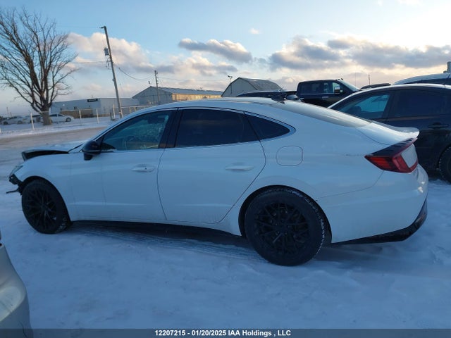 5NPEJ4J25NH144650 Hyundai Sonata Sport 1.6t 4dr