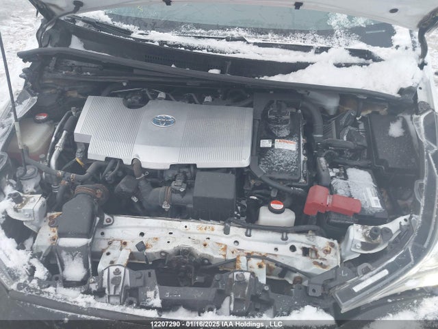 JTDKBRFU8G3008387 Toyota Prius Technology/touring