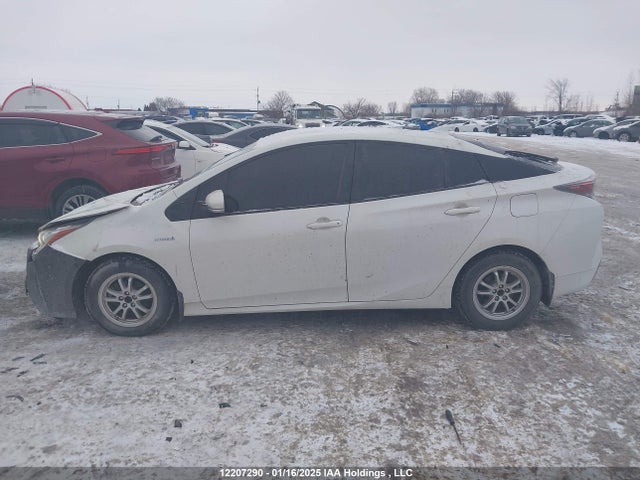 JTDKBRFU8G3008387 Toyota Prius Technology/touring