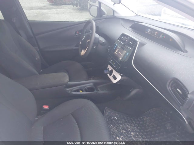 JTDKBRFU8G3008387 Toyota Prius Technology/touring