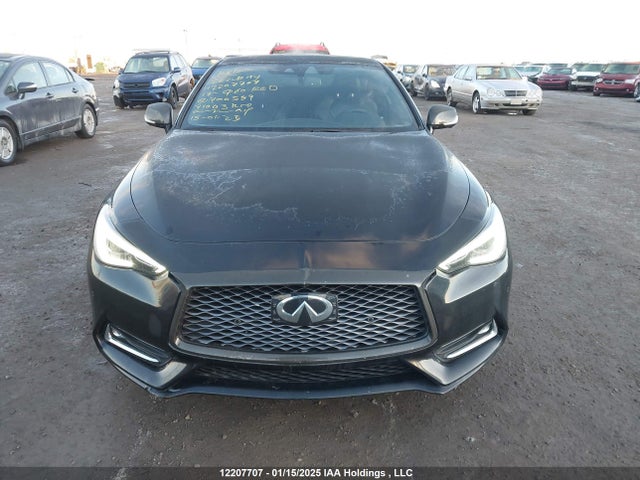 JN1FV7EL1HM700589 Infiniti Q60 Red Sport 400