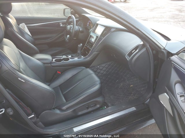 JN1FV7EL1HM700589 Infiniti Q60 Red Sport 400