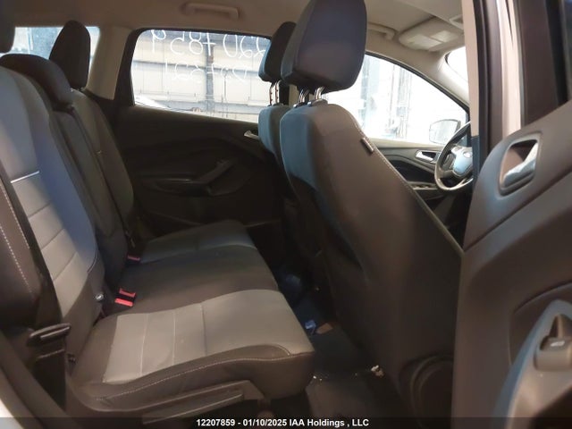 1FMCU0GX9EUD27321 Ford Escape